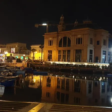 Giga Puglia شقة باري